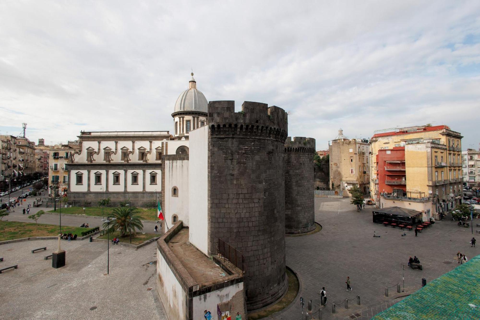 Yourban Hub Napoli Esterno foto