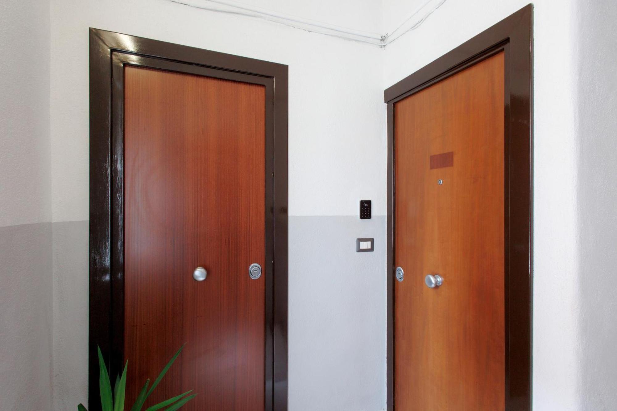 Yourban Hub Napoli Esterno foto